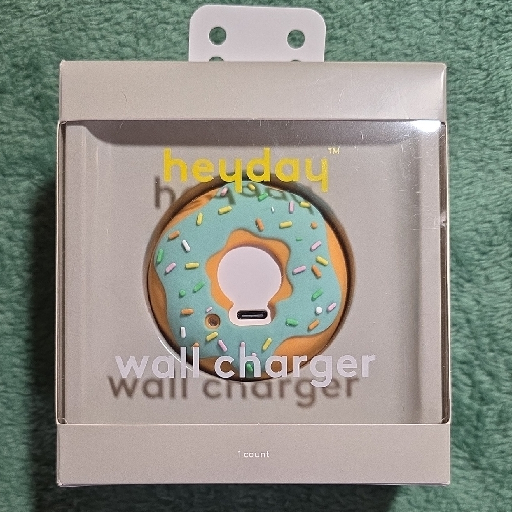 Heyday Mint and Tan Donut Charger